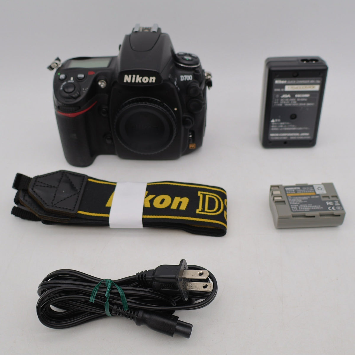 Nikon D700 12.1 MP DSLR Digital Video Camera Used US STOCK #10042