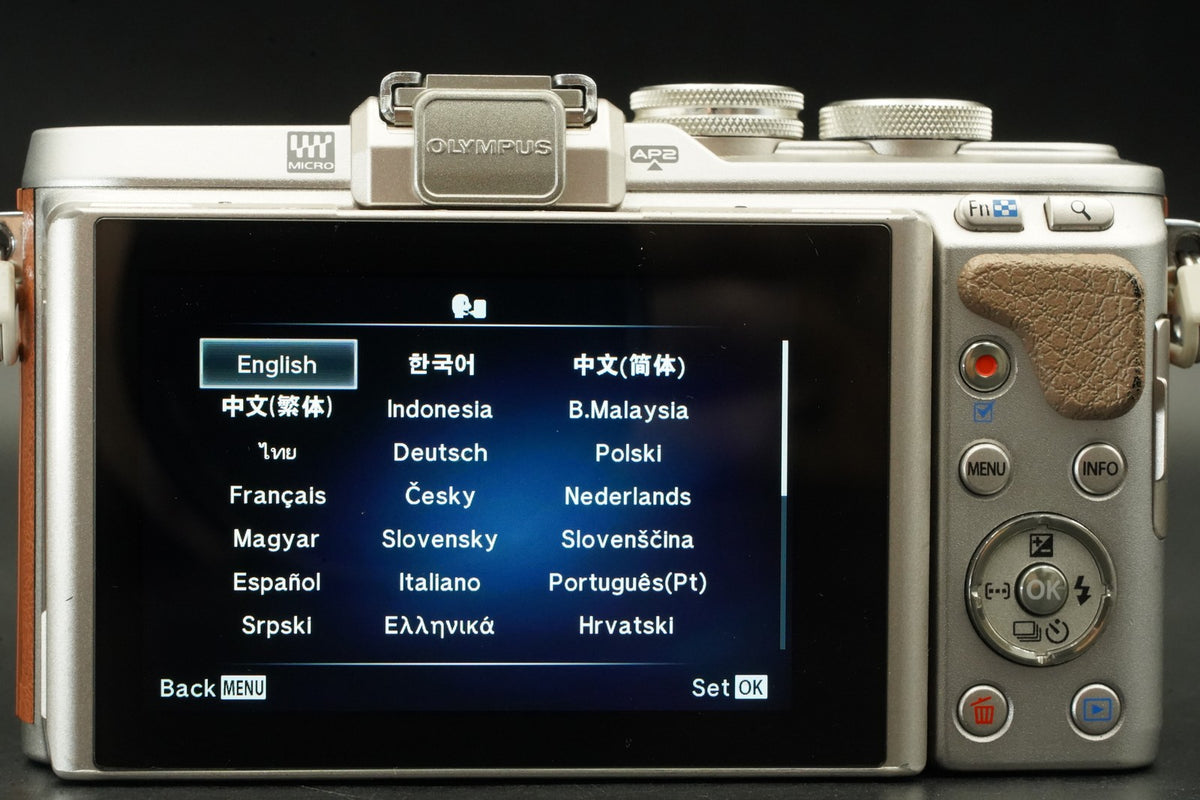 Olympus E-PL8 marrone con 2 obiettivi fotocamera digitale mirrorless US STOCK...