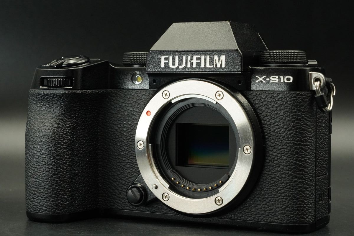 Fujifilm Fuji X-S10 Black Mirrorless Digital Camera -3561 cut- US STOCK #12335