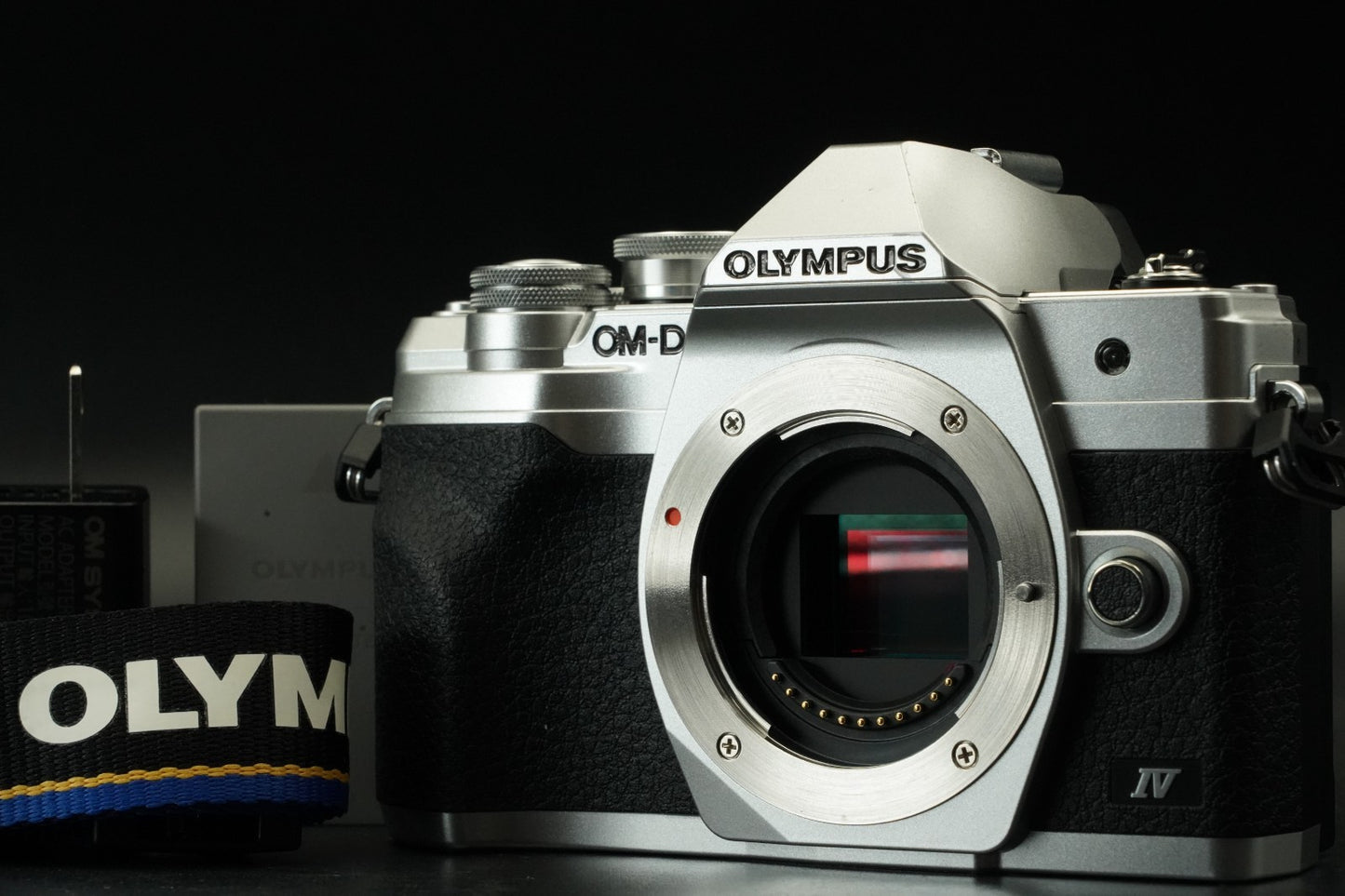 Olympus OM-D E-M1 Mark II 20.3MP Silver Mirrorless Camera 11628