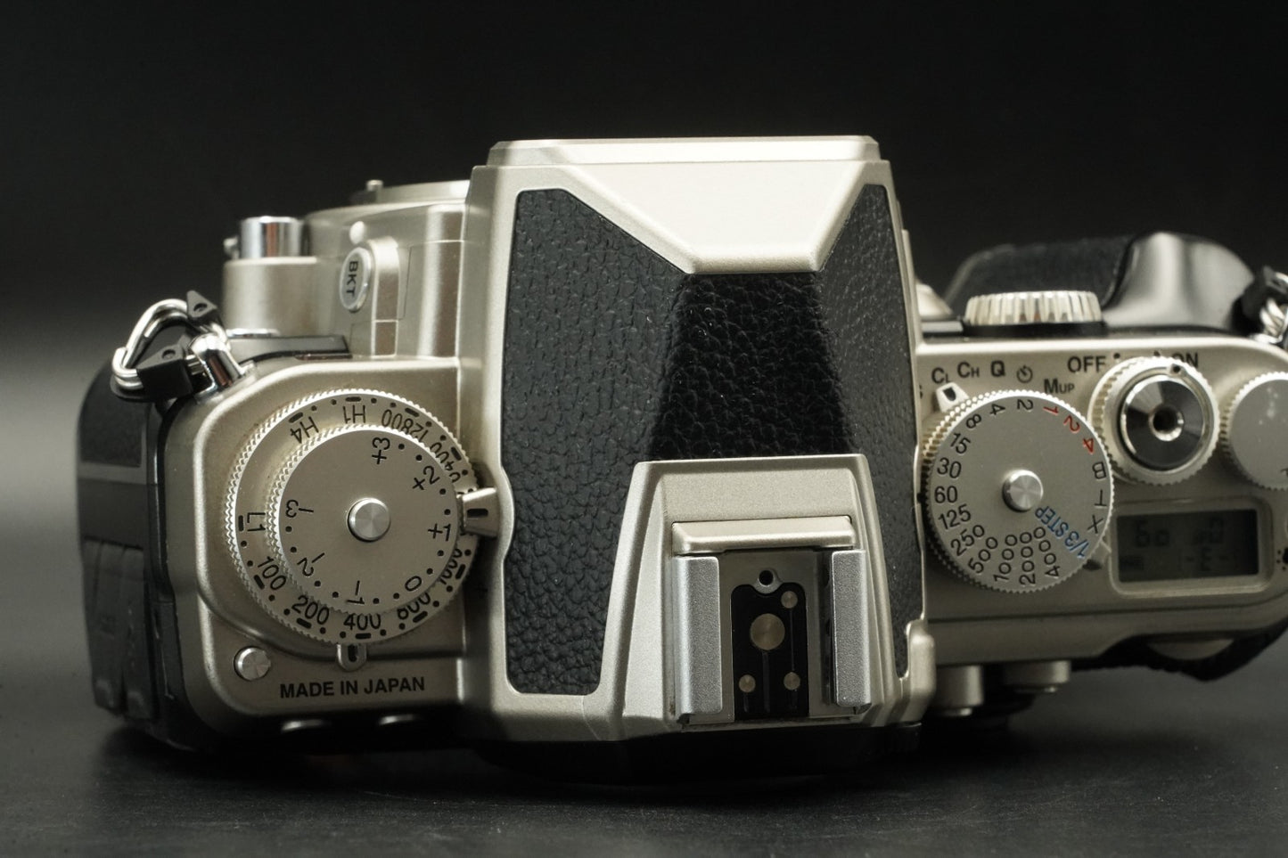 Only 37 cuts!! Nikon Df Silver DSLR Digital Camera Body 11586