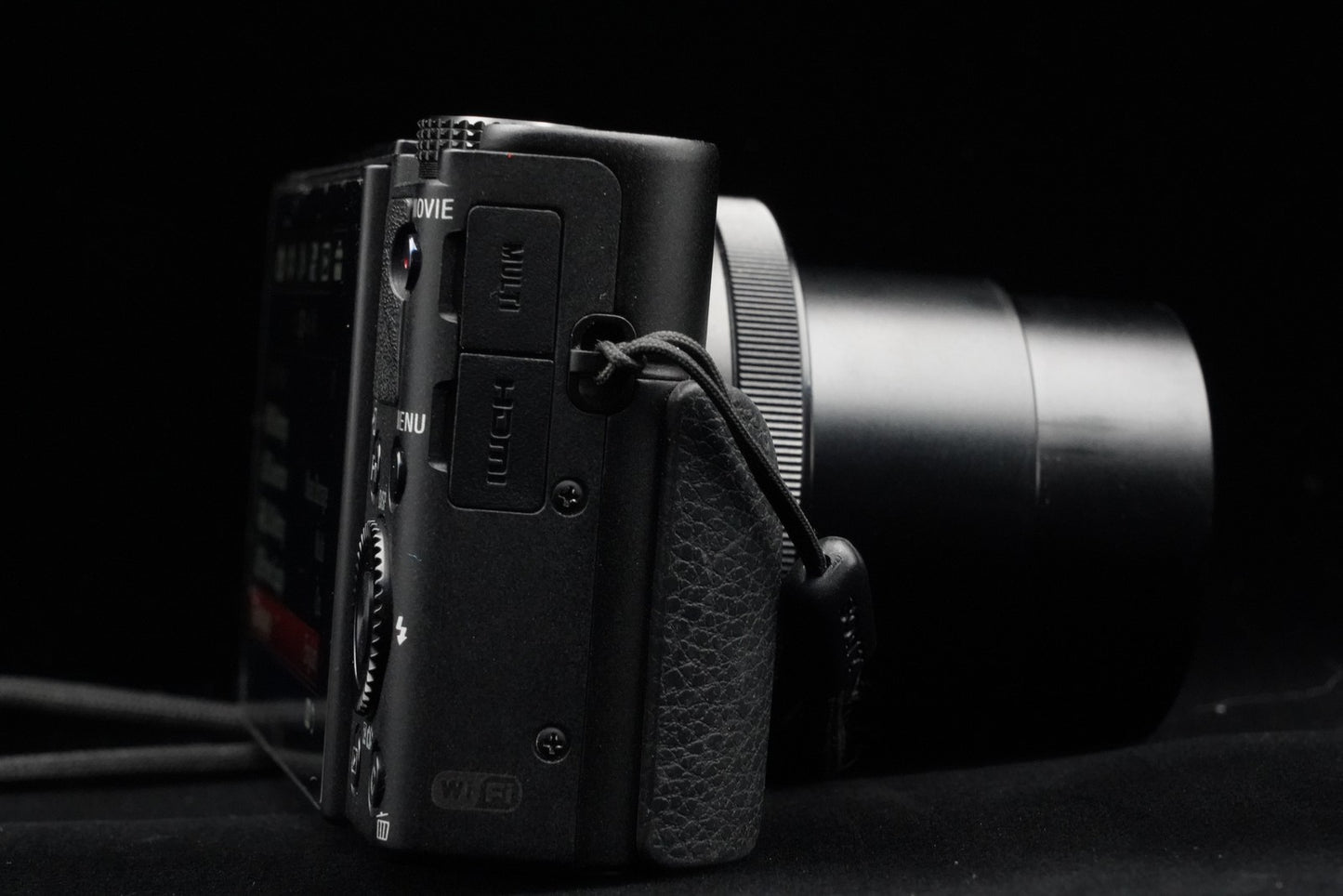 Sony Cyber-shot DSC-RX100M3 III Point Shoot Digital Camera US Duty Paid 10767