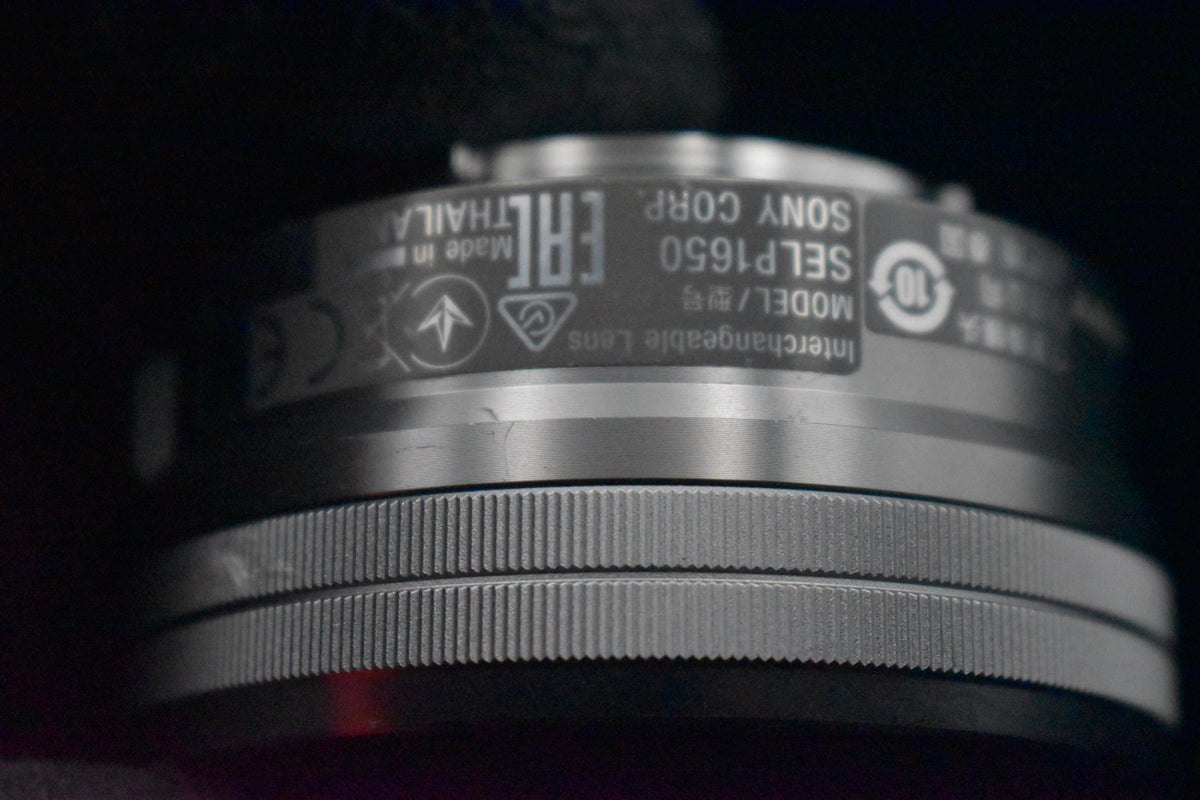 [US Duty Paid] Appareil photo numérique sans miroir Sony a6000 avec...