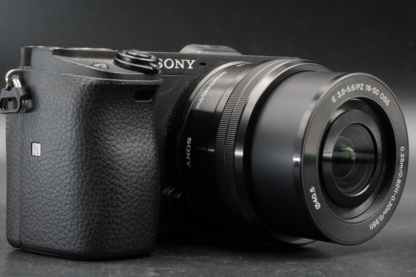 Sony A6400 Mirrorless Digital Camera Black w/ 16-50mm Lens -3915 cuts- #11198