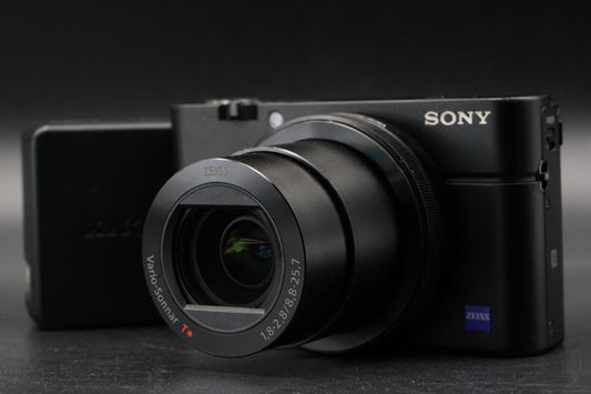Sony Cyber-shot DSC-RX100M3 III Point Shoot Digital Camera US STOCK #11181