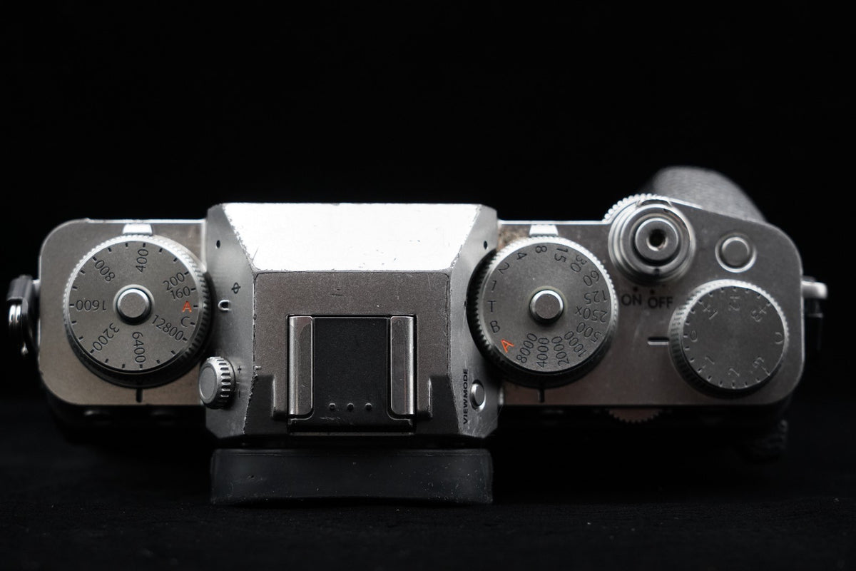 Fujifilm X-T4 26.1MP Mirrorless Digital Camera Body Silver US STOCK #9792