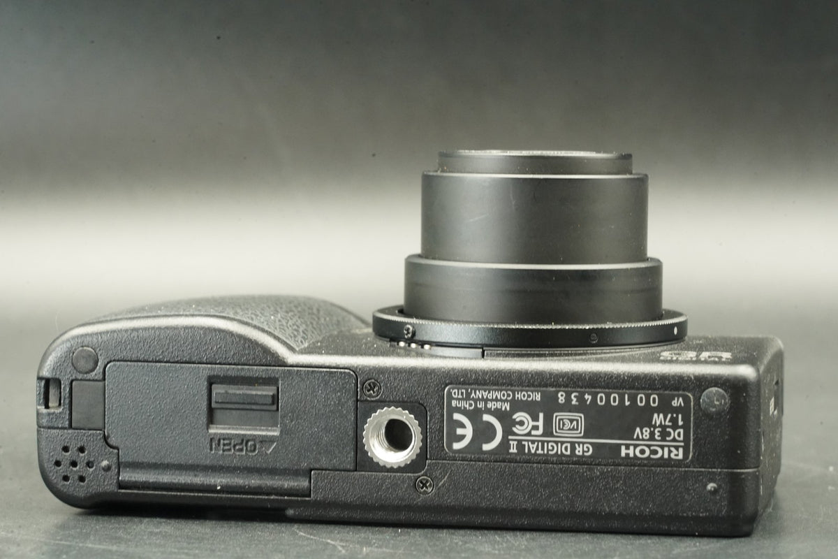 RICOH GR DIGITAL II 10.1 MP Compact Camera -8838 cuts- #12466