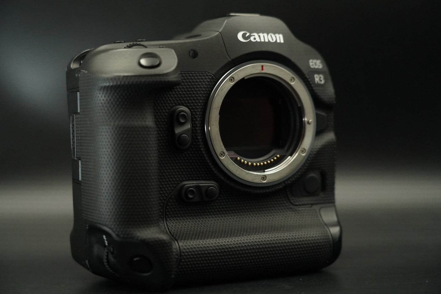 Canon EOS R3 Mirrorless Digital Camera -26000 (5%) cuts- #11882