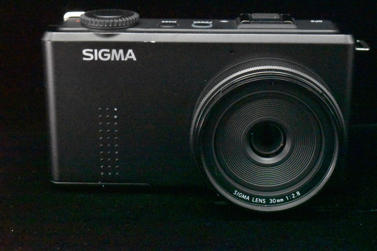 Sigma DP2 Merrill 30mm f2.8 46.0MP Digital Camera JAPAN US STOCK #10569
