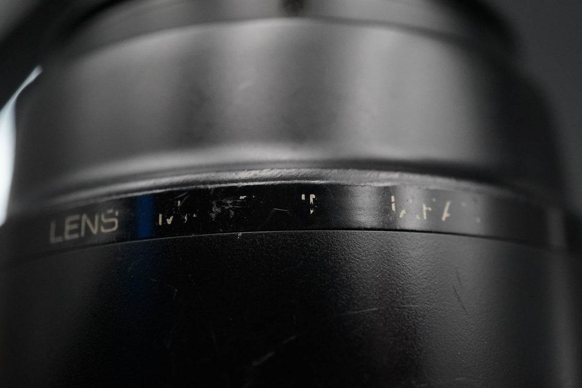 Canon EF 100mm f/2.8 Macro Portrait Prime AF Lens US STOCK #11154