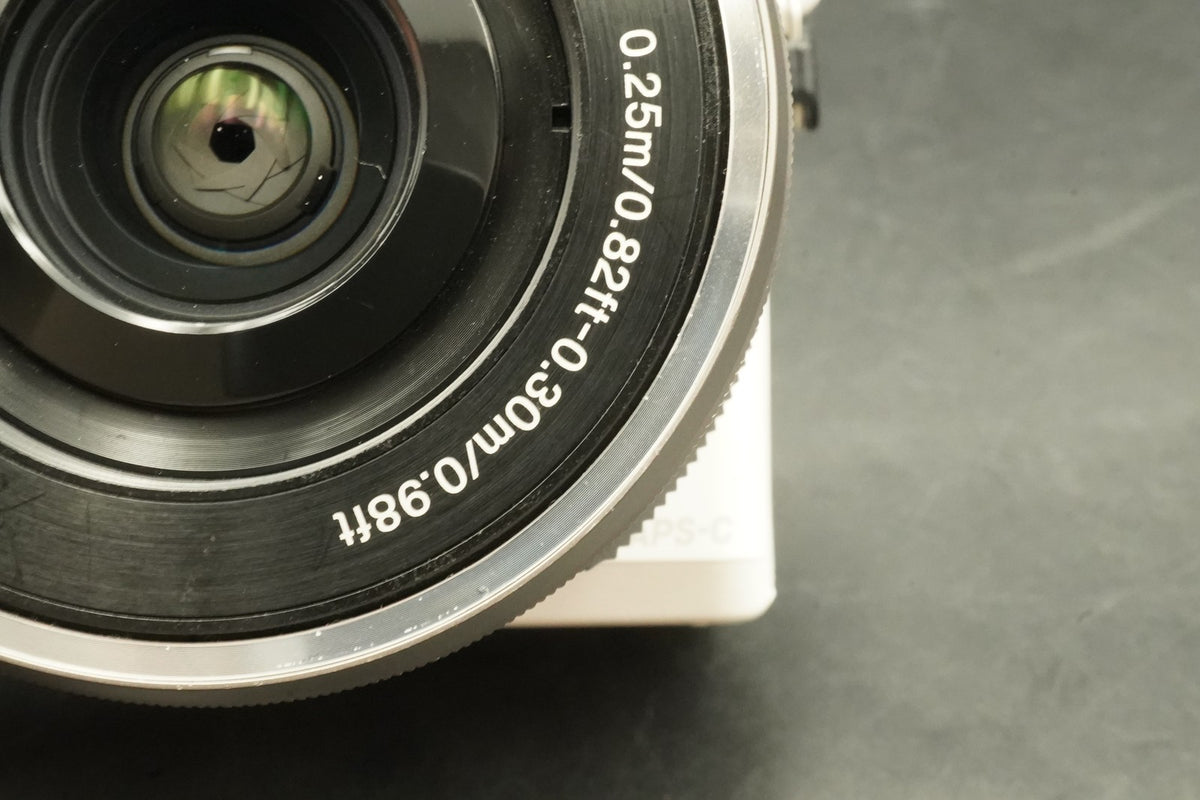 Sony a5100 Digital Camera White with 14-42mm + 55-210mm Lens -34090 cuts- #12365