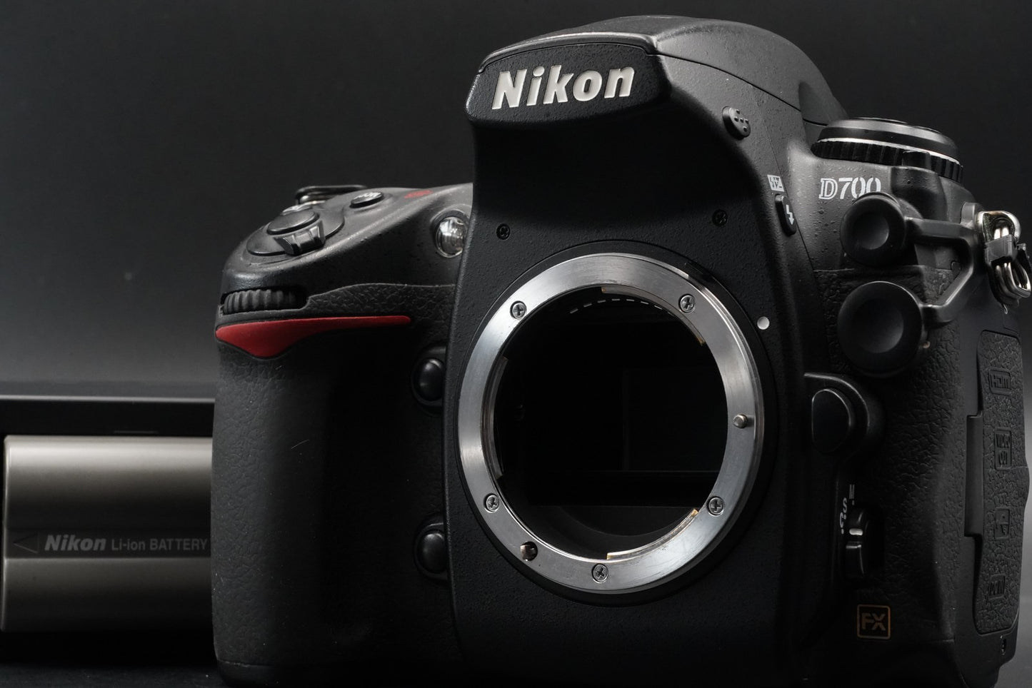 Nikon D700 12.1 MP DSLR Digital Video Camera Used US Duty Paid 10840