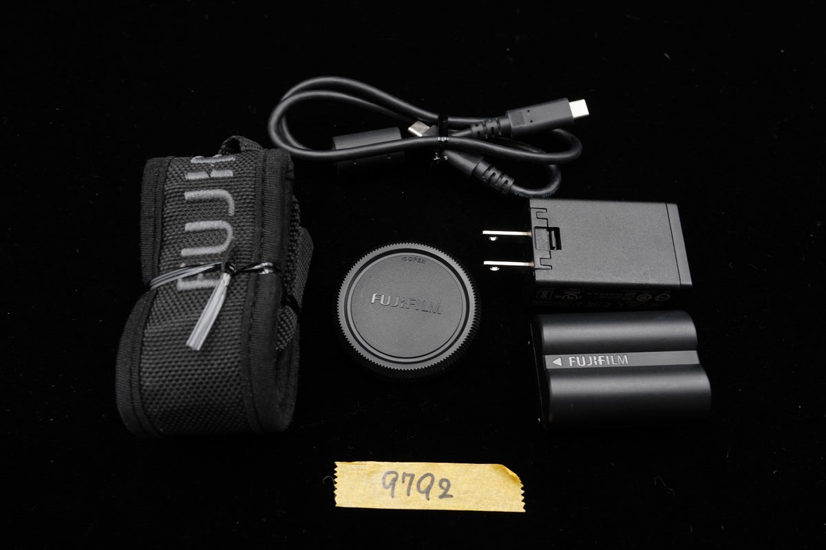 Fujifilm X-T4 26.1MP Mirrorless Digital Camera Body Silver US STOCK #9792