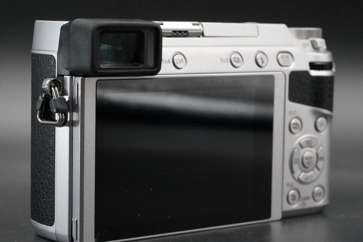 Panasonic LUMIX DMC-GX7MK2 GX85 GX80 16.0MP Silver US STOCK #11012