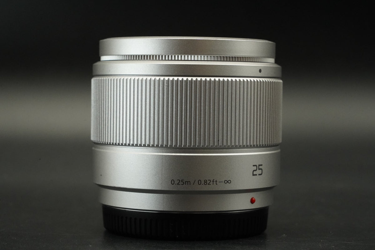 Panasonic LUMIX DC-GF9 Orange 32mm Objektiv + 25mm f/1.7 Englisch OK!! #11587