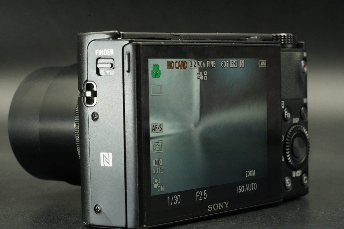 Sony Cyber-shot DSC-RX100M3 III Point Shoot Digital Camera #12203