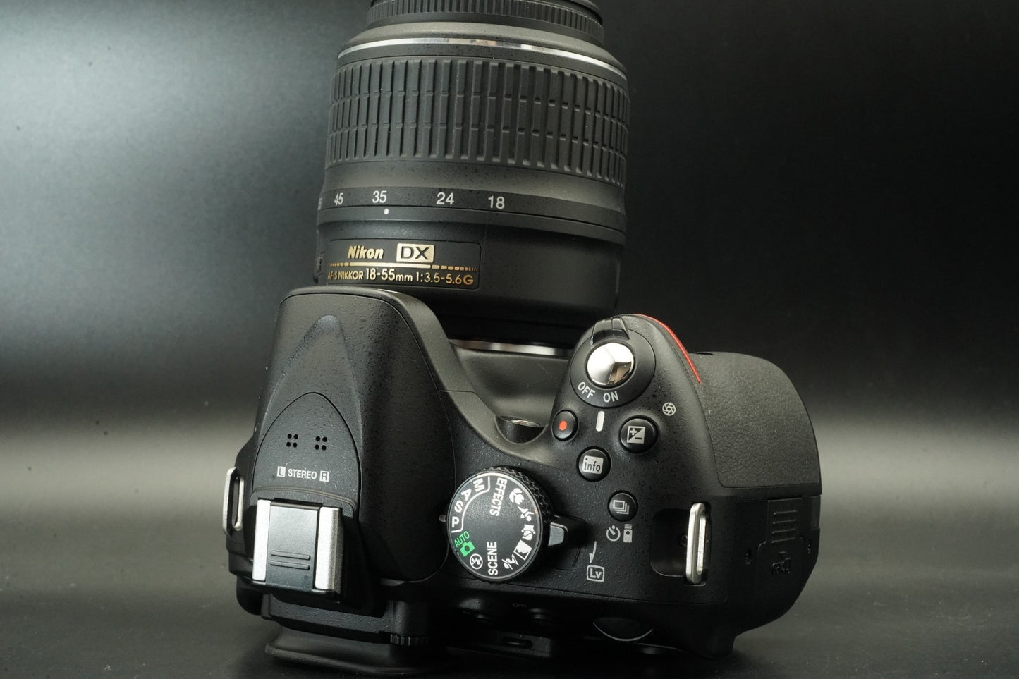 Nikon D5200 Digital Camera AF-S 18-55mm f/3.5-5.6 55-300mm f/4.5-5.6 Lens #11708