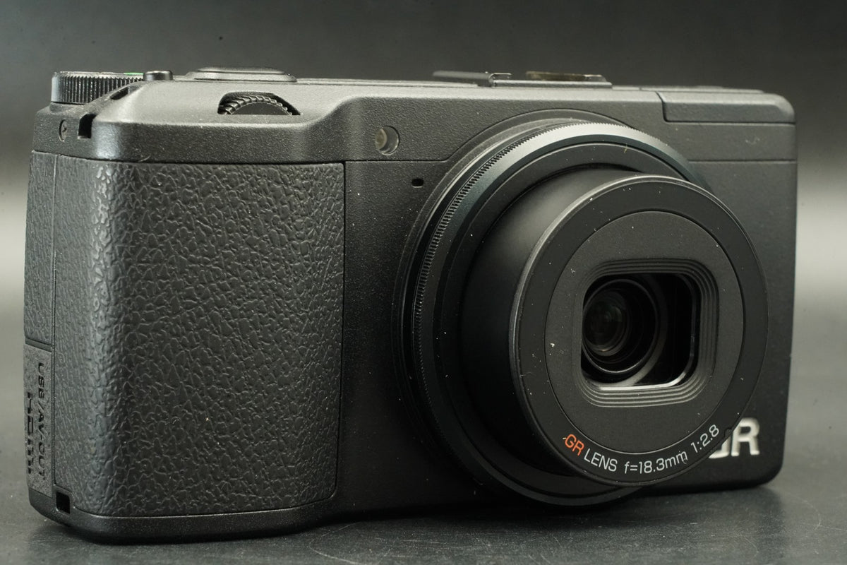 RICOH GR 16.2MP Digital Compact Camera Black -0 cut ?- #12280