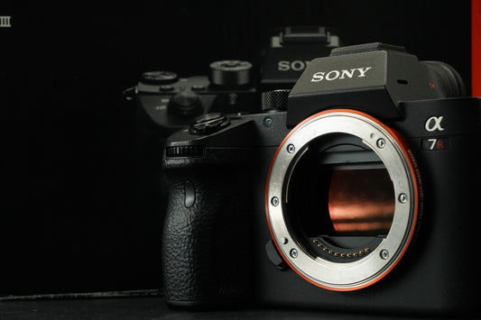 Sony A7R III ILCE-7RM3 Mirrorless digital camera English OK -106K cut-# 12089