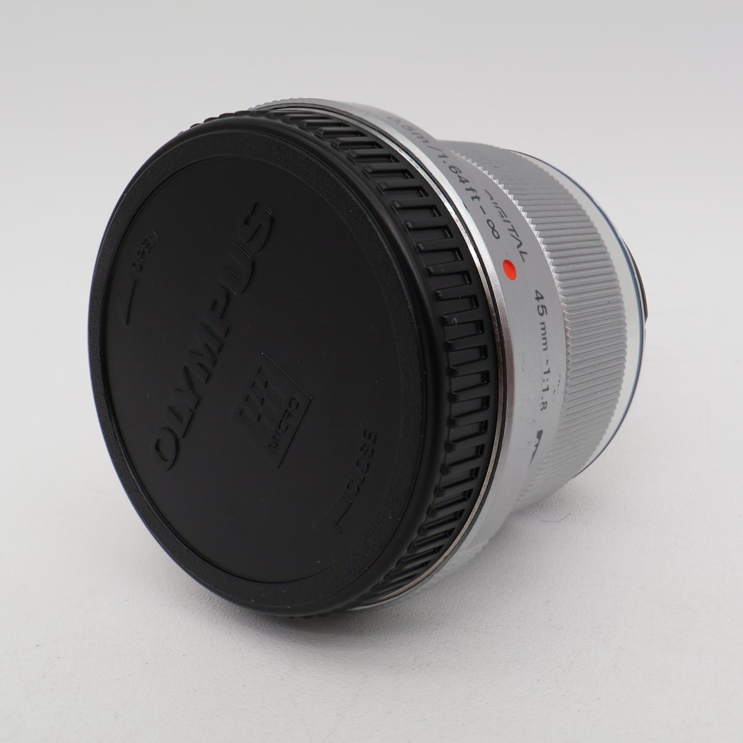 OLYMPUS M.ZUIKO 45mm F/1.8 Silver Lens Micro Four Thirds US Duty Paid R0384