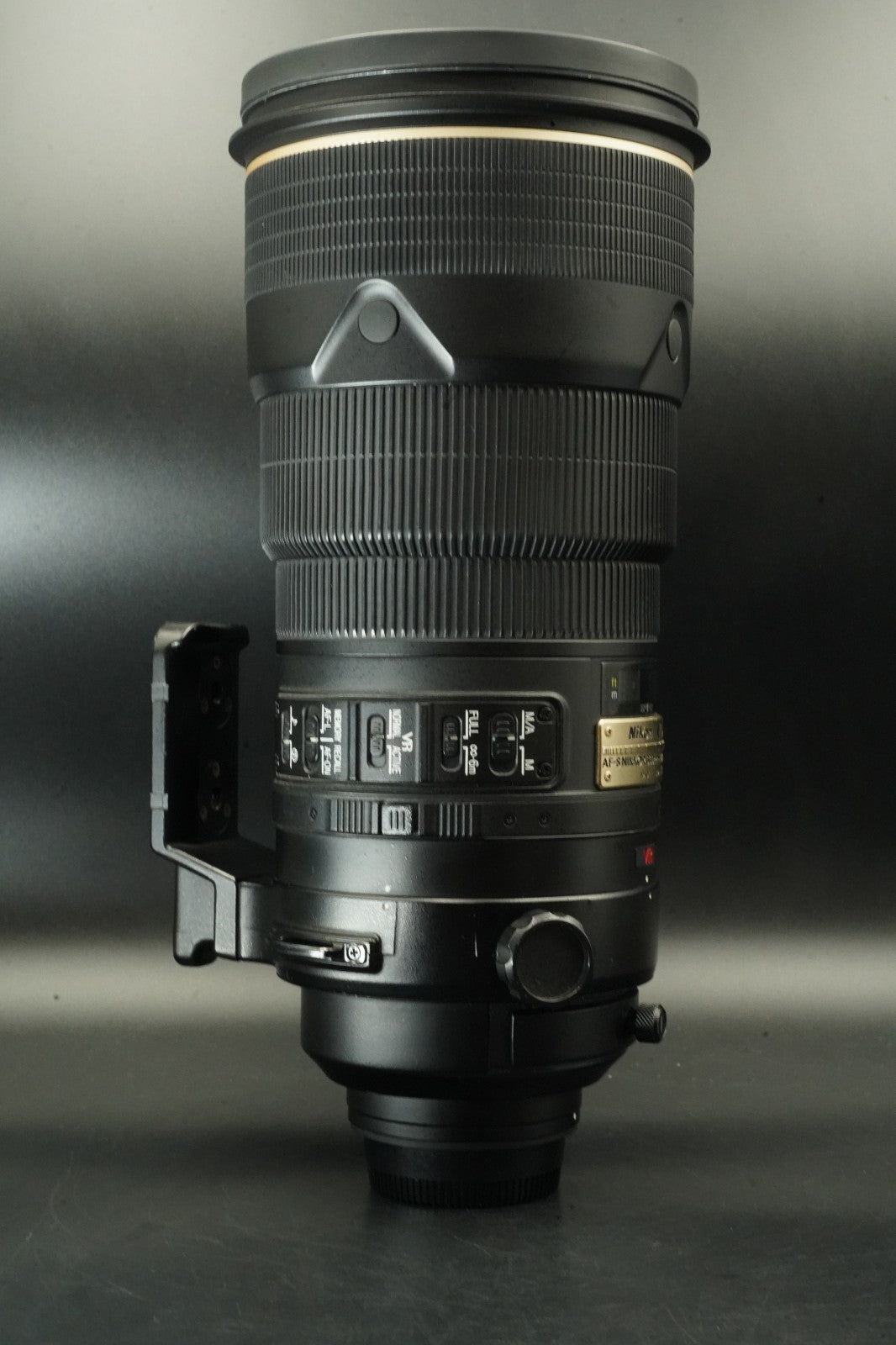 Nikon AF-S NIKKOR 300mm f/2.8 G IF-ED Lens #12538