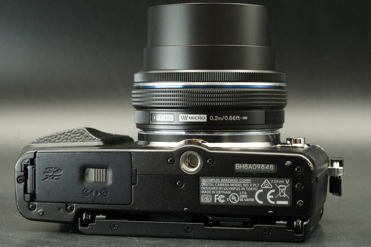 Olympus PEN E-PL7 Digital Camera Black with 2 Lens -8172 cut- #12341