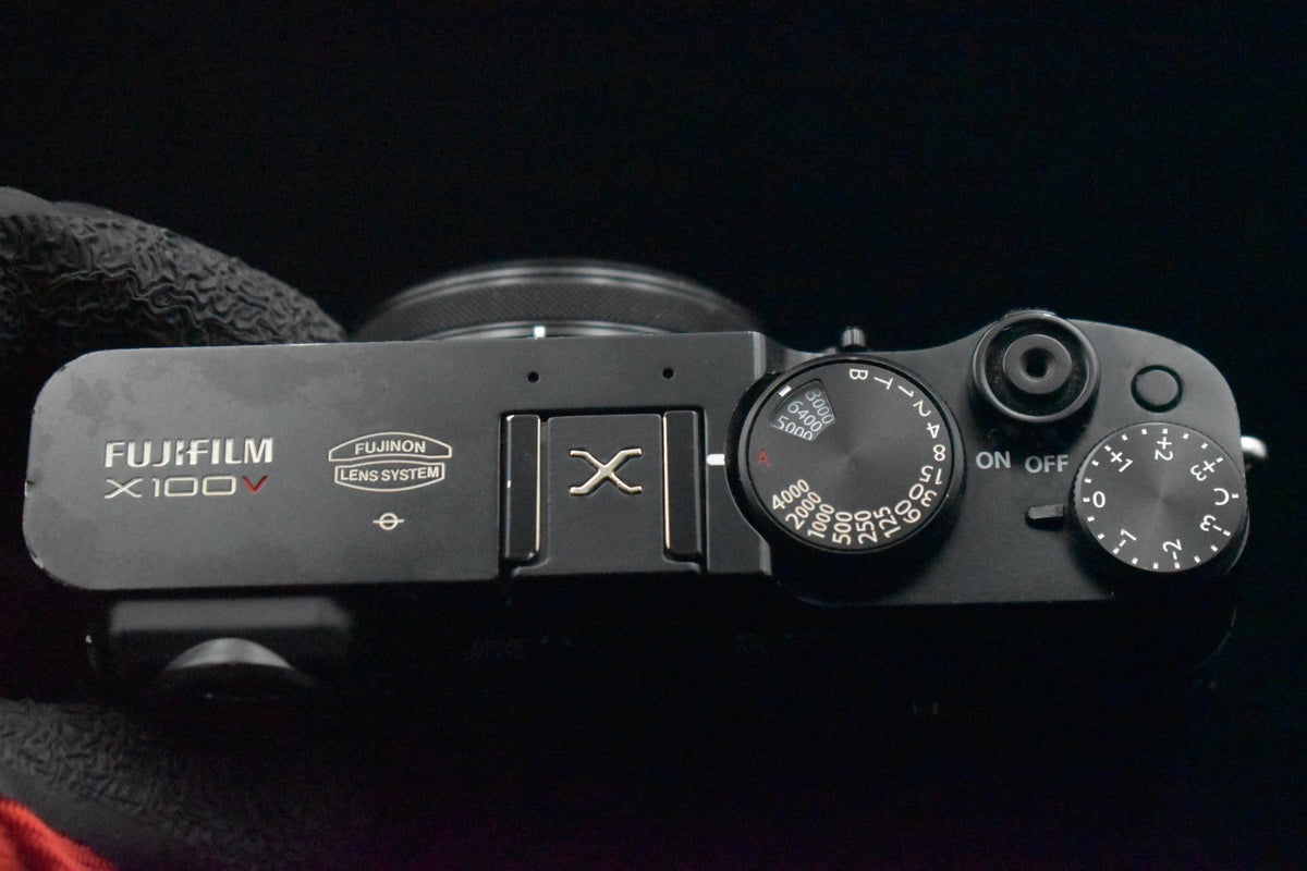 [US Duty Paid] Fujifilm Fuji X100V kompakte digitale Videokamera schwarz 9258