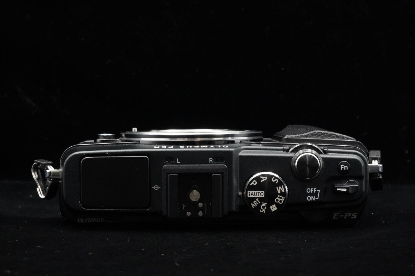 Olympus PEN E-P5 Black Body Wifi Digital Camera From CAL US Duty Paid 9587