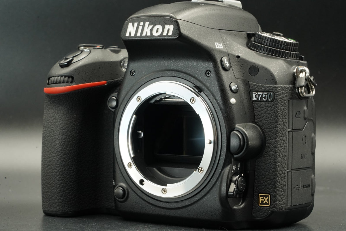 Nikon D750 24.3MP DSLR Digital SLR Camera Body -47453 cuts- US STOCK #11490