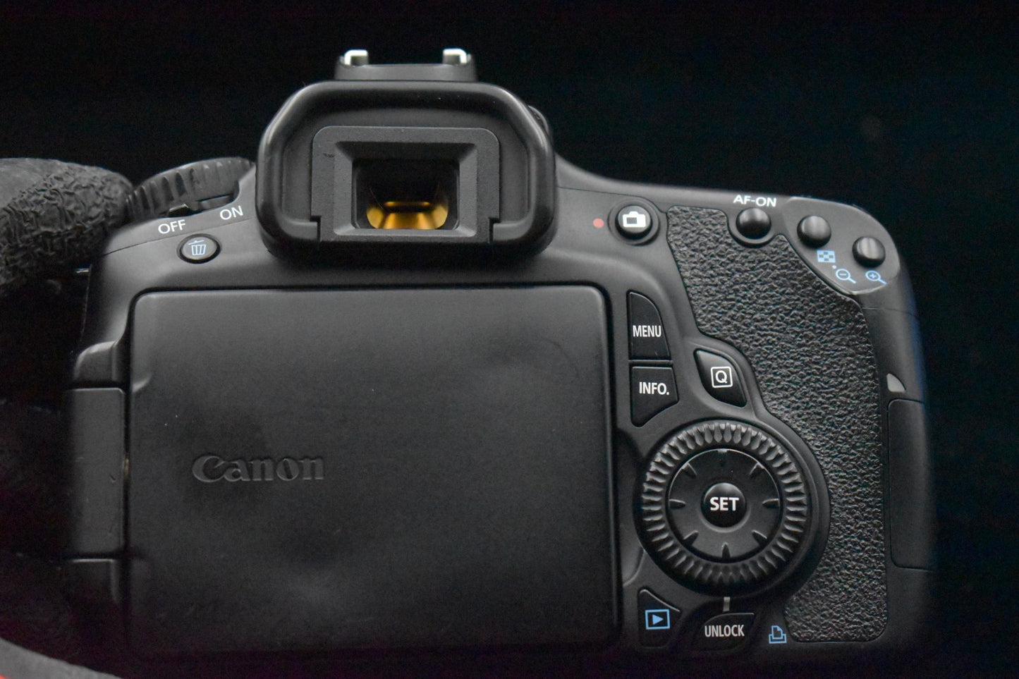 [US Duty Paid] Canon EOS 60D 18.0MP DSLR Digital SLR Camera w/ Lens 9387