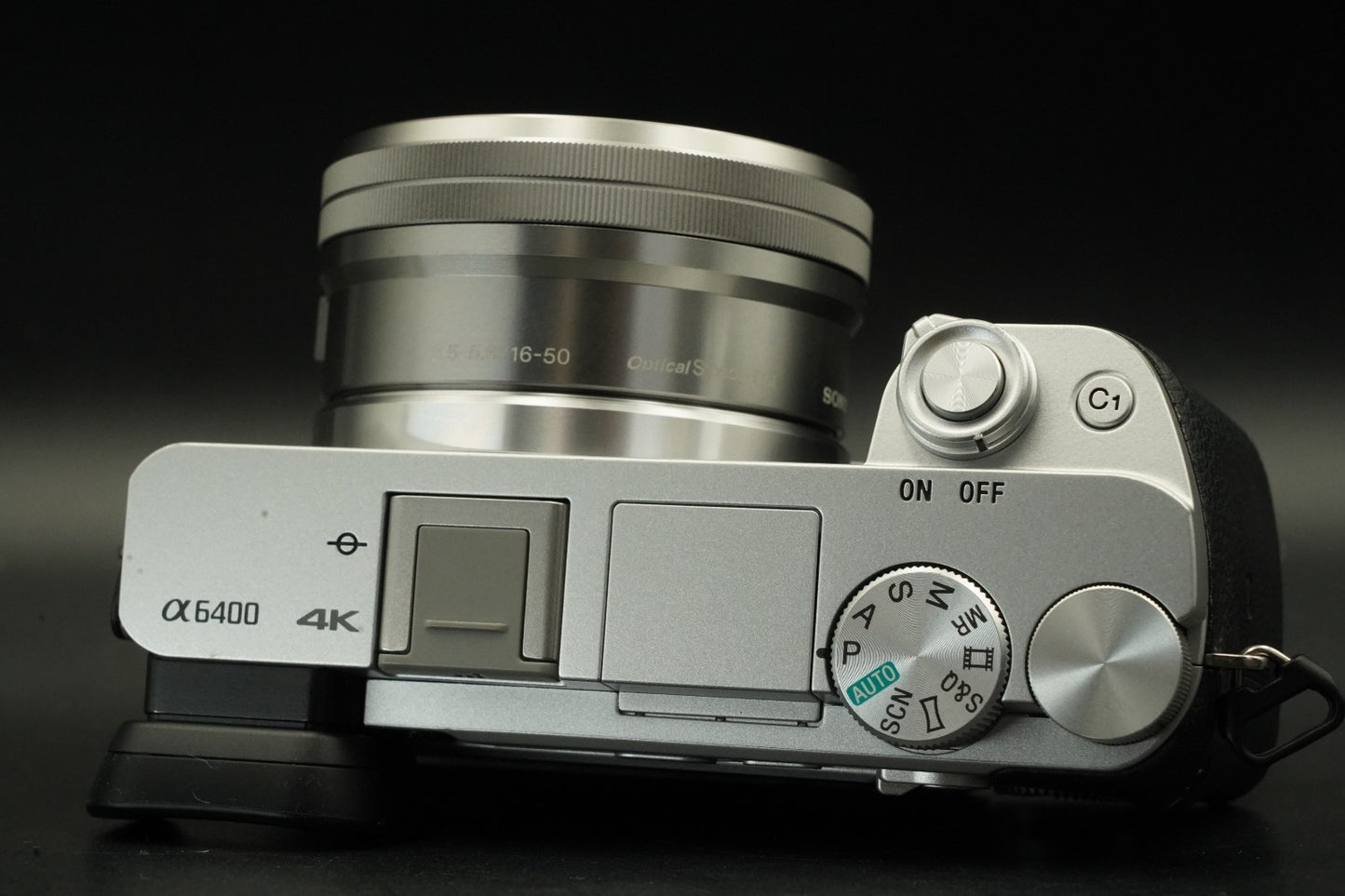 8739 cuts!! Sony A6400 Mirrorless Digital Camera with 2 Lenses Silver 11579