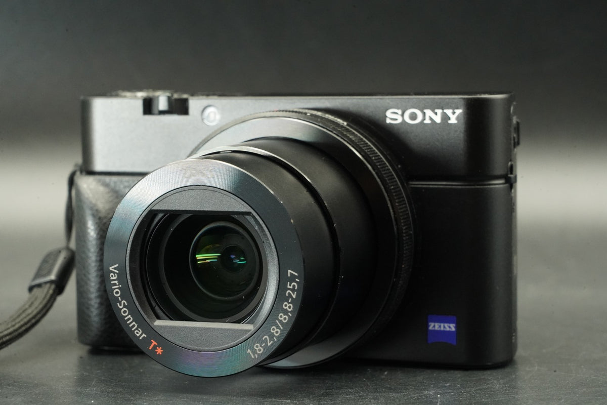 Sony Cyber-shot DSC-RX100M3 III Point Shoot Digital Camera #11213