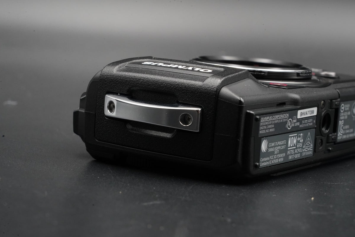 OLYMPUS Tough TG-5 Black Waterproof Digital Camera JAPAN US STOCK #10645