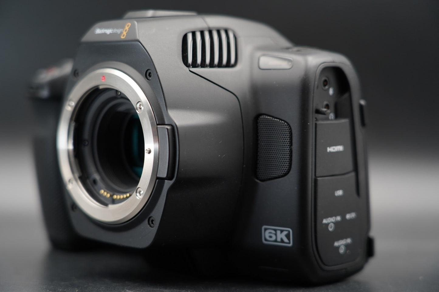 Blackmagic Cinema Camera 6K CINECAM60KLFL Canon EF Mount 10994