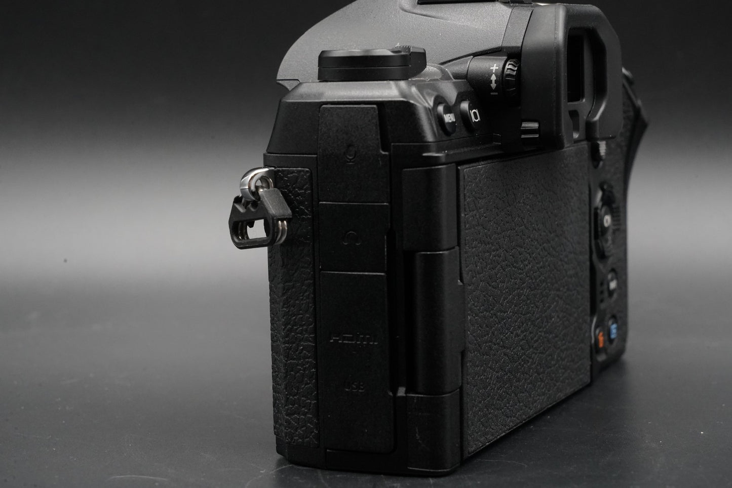 OLYMPUS OM SYSTEM OM-1 Mark II Mirrorless Camera US DUTY PAID 10669