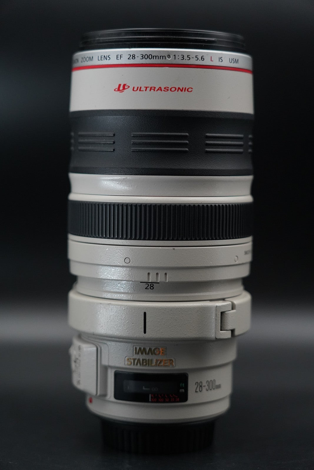 Obiettivo Canon EF 28-300mm f/3.5-5.6 L IS USM dal GIAPPONE 11252-2 US STOCK