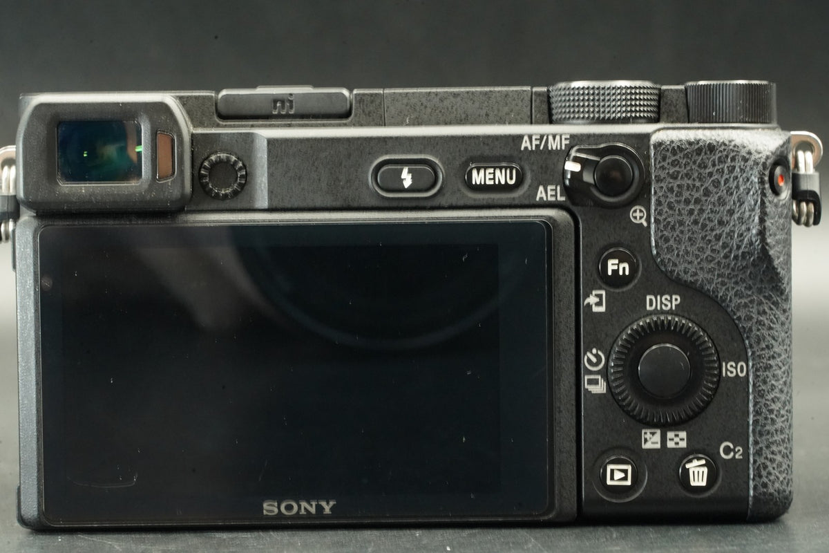 Sony A6400 Digital Camera Black w/ 16-50mm Lens -28435 cuts- #12444