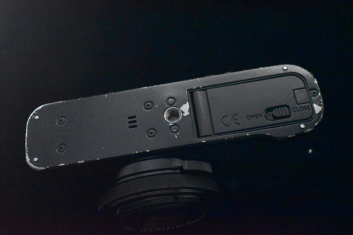[US Duty Paid] Appareil photo numérique Fujifilm X100F 24,3 mégapixels noir...