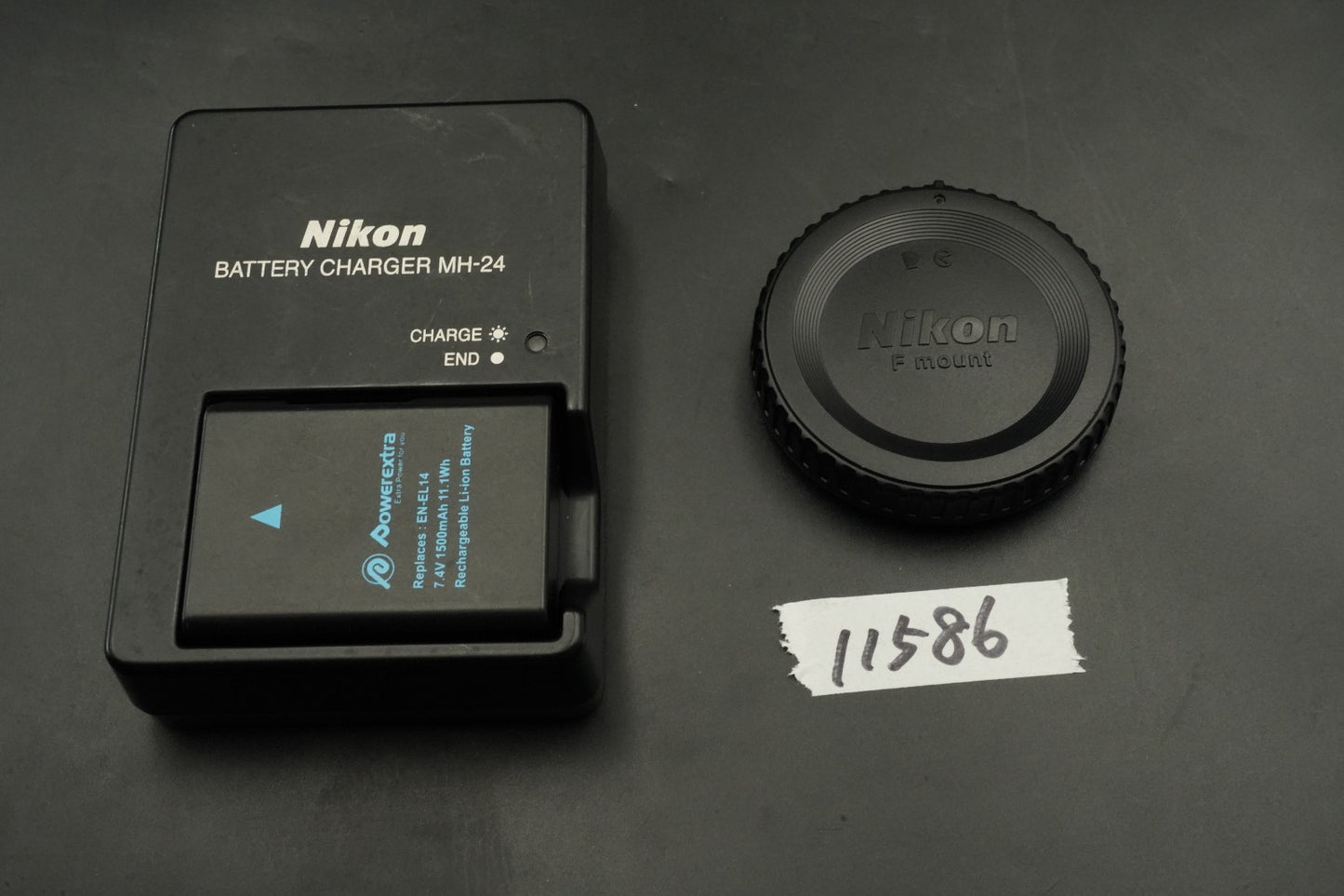 Only 37 cuts!! Nikon Df Silver DSLR Digital Camera Body 11586