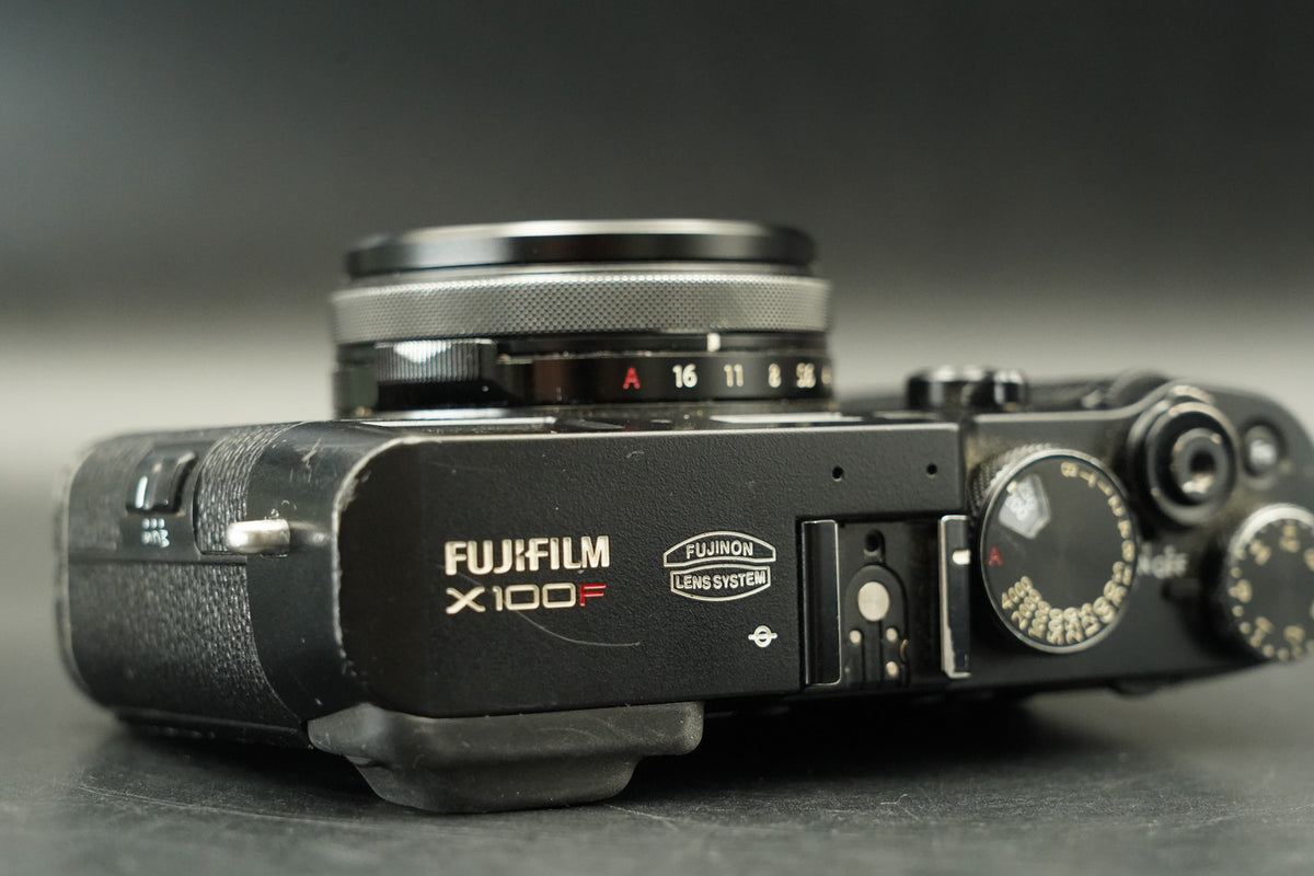 Fujifilm X100F 24.3MP Digital Camera Black -24400 cuts- US STOCK #12344