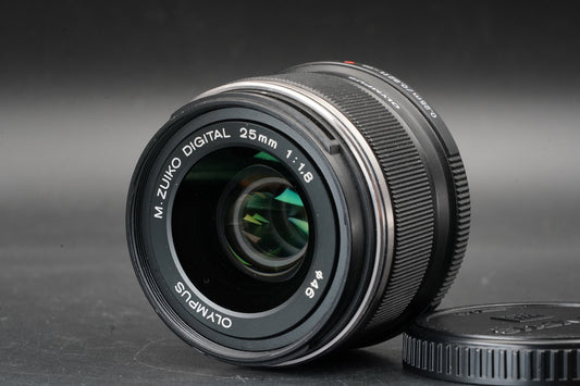 OLYMPUS M.ZUIKO DIGITAL 25mm F/1.8 Black Lens for Micro Four Thirds #11067