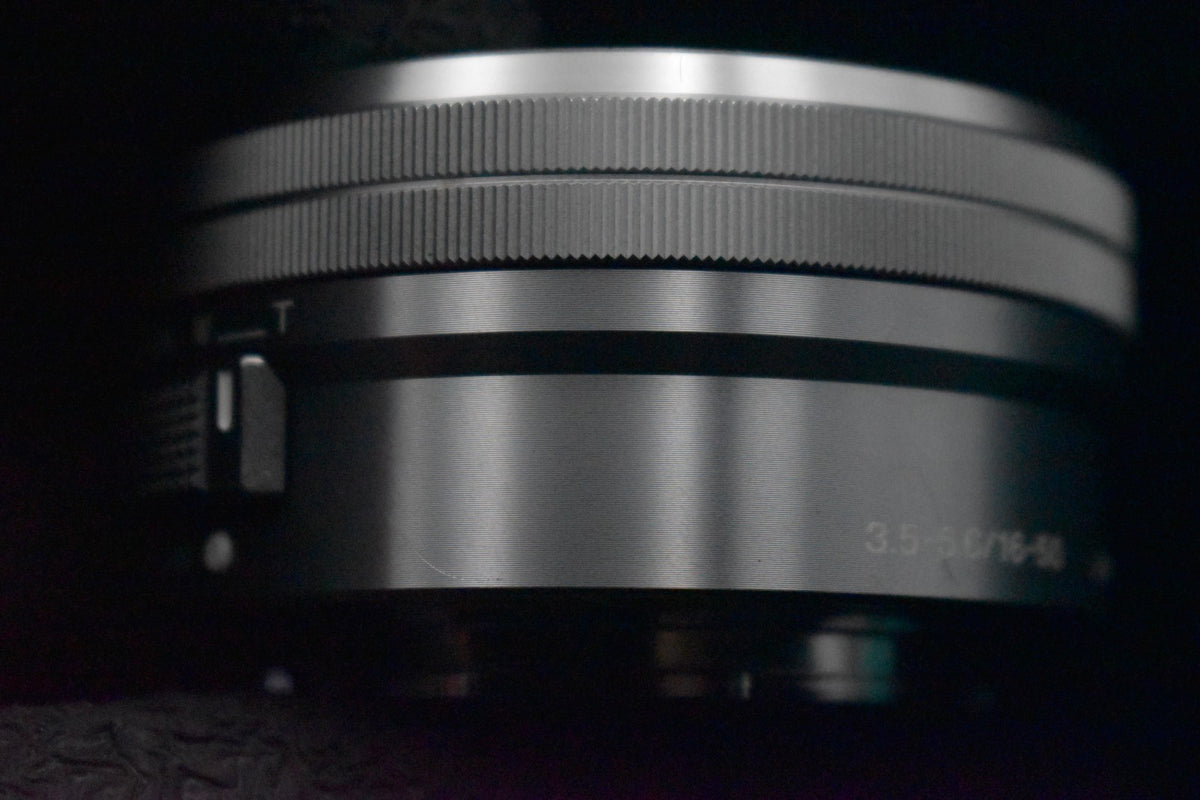 [US Duty Paid] Sony a6000 Digital Mirrorless Camera with Lens Silver 9301