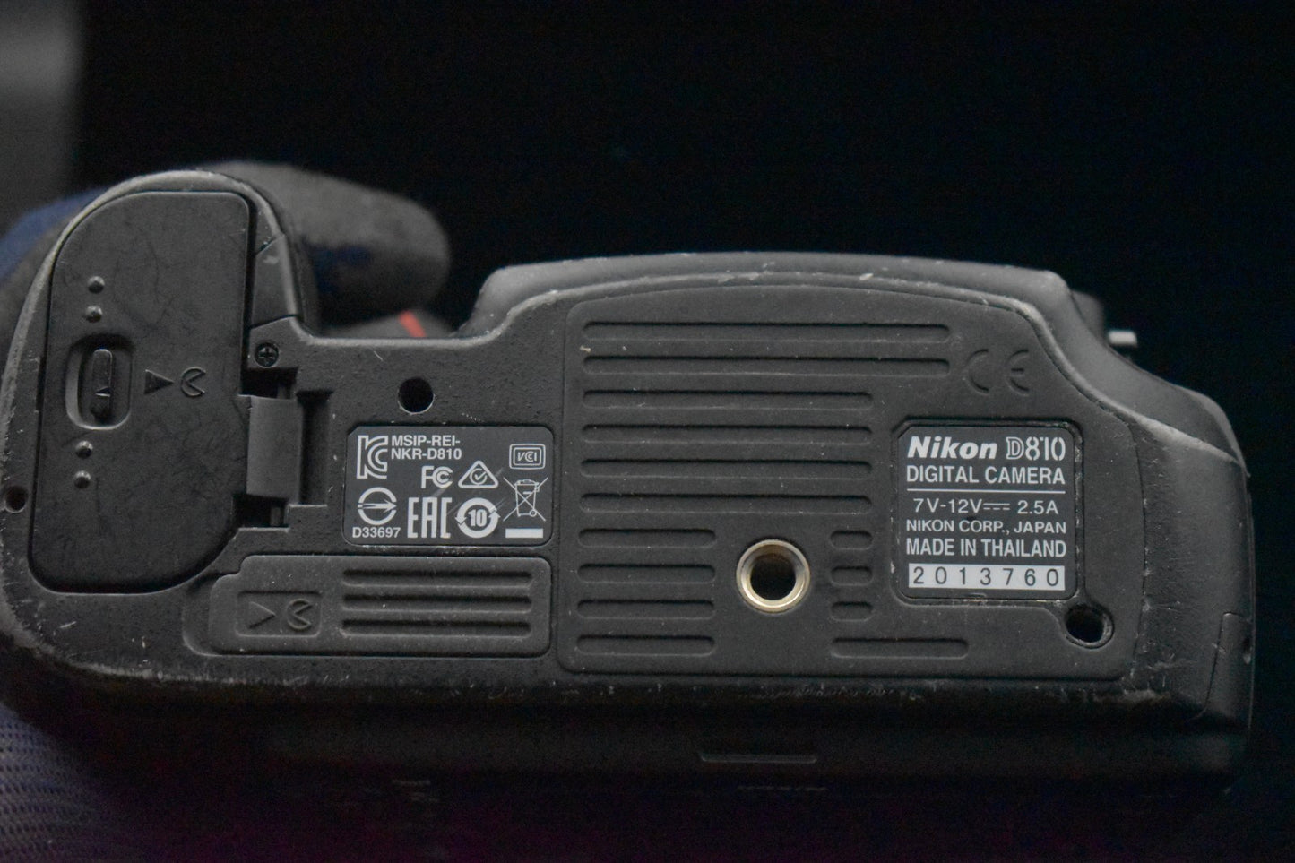 Nikon D810 FX D-SLR Digital Camera 36.3 MP USA Duty Paid From Japan 9067