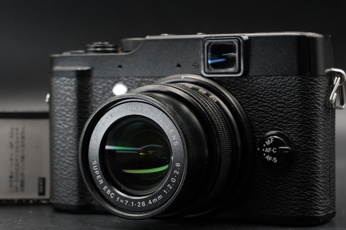 Fujifilm X10 Black Point and Shoot Compact Digital Camera 11242-2 US STOCK