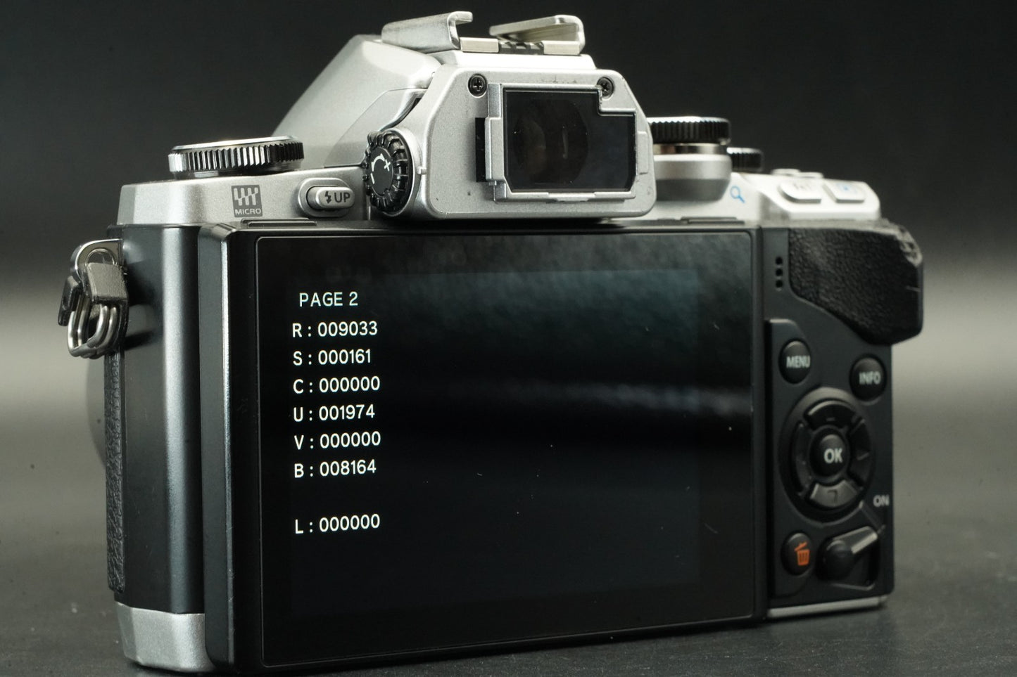 9033 cuts! Olympus OM-D E-M10 16.1MP Digital SLR Camera Silver w/ Lens 11637