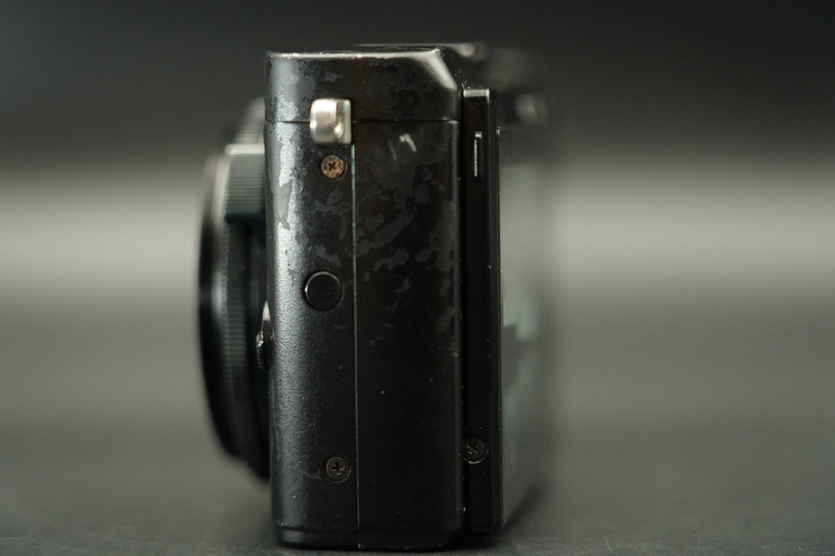 Fujifilm Fuji X70 X 70 Black 16.3MP Digital Camera #11988