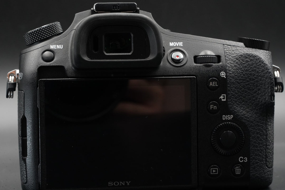Sony Cyber-Shot RX10 IV 20.1MP Digital Camera DSC-RX10M4 ALMOST UNUSED #10931