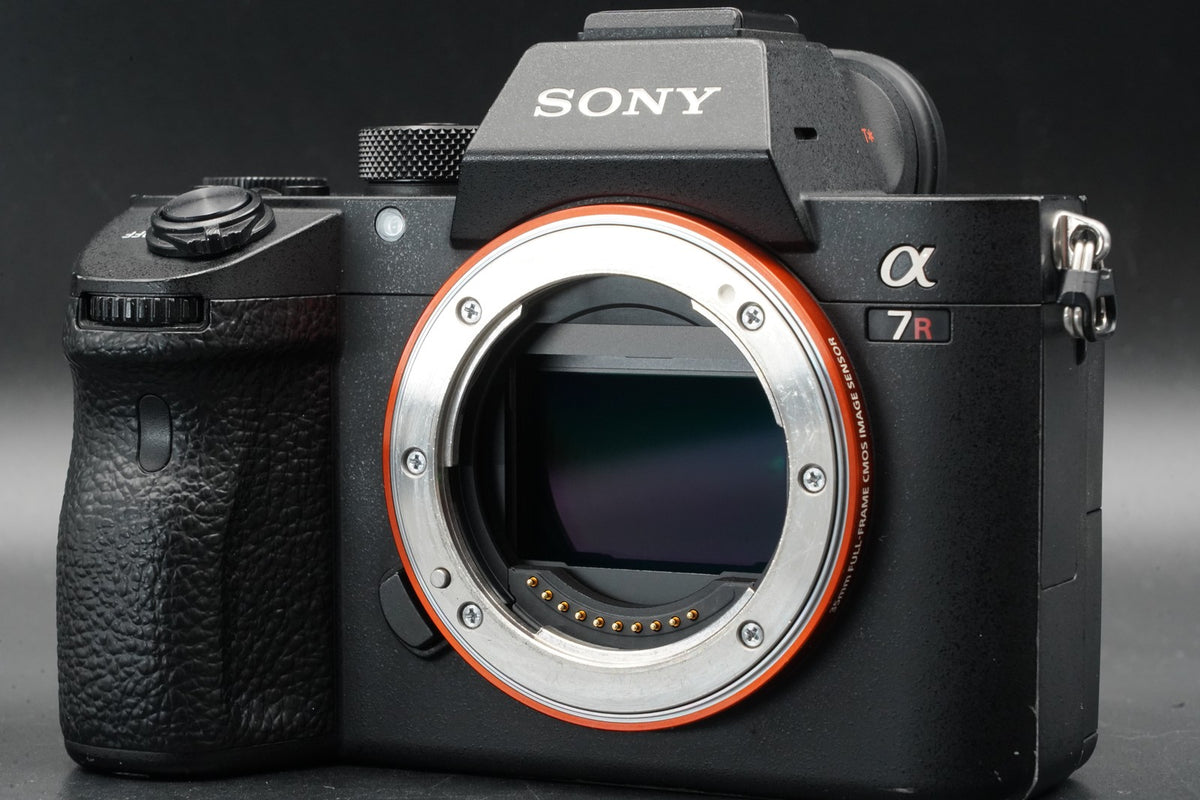 Sony A7R III ILCE-7RM3 Mirrorless digital camera English OK -32703 cuts- #11410