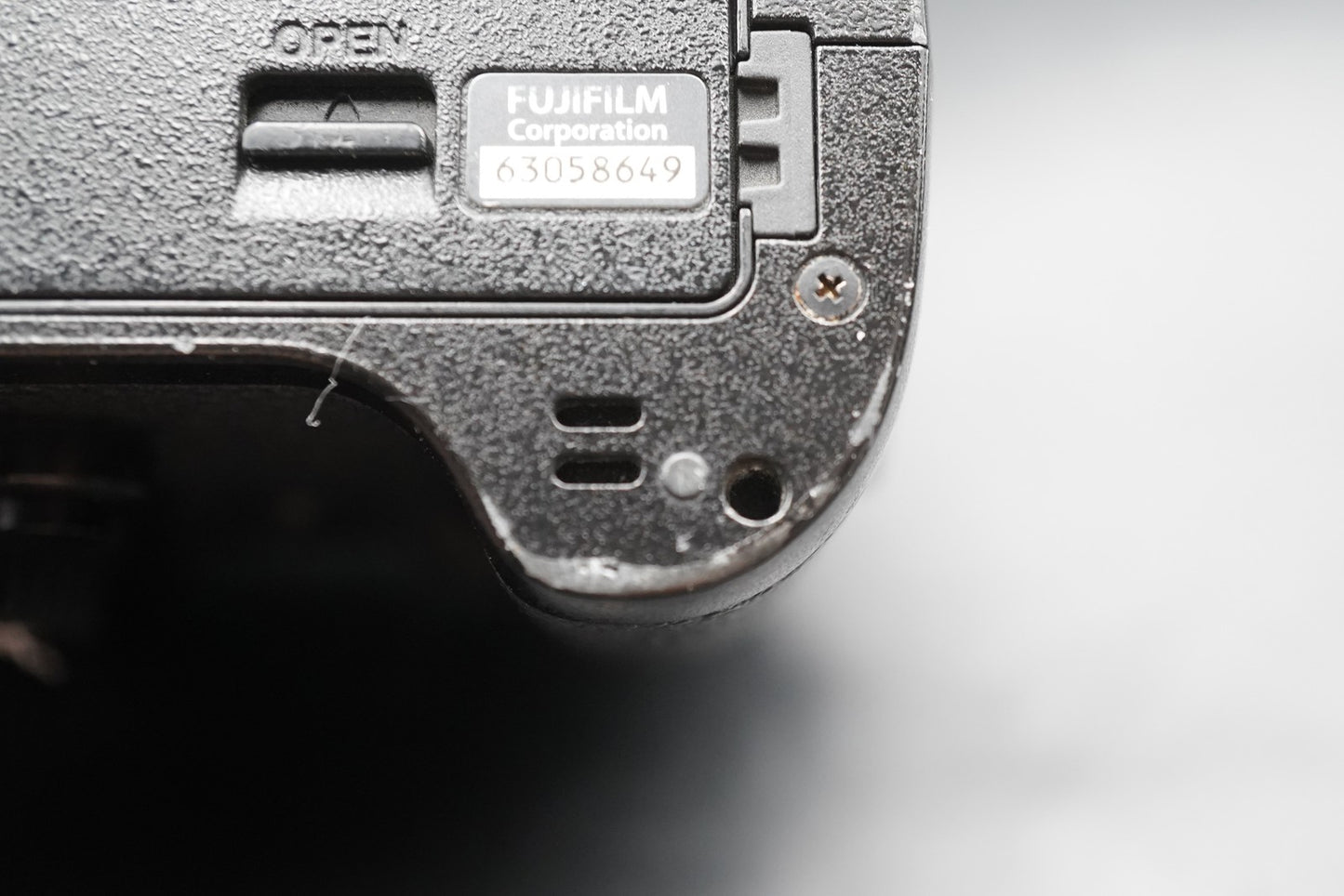 Only 1 cut!! Fujifilm Fuji X-T2 Mirrorless Digital Camera 11313
