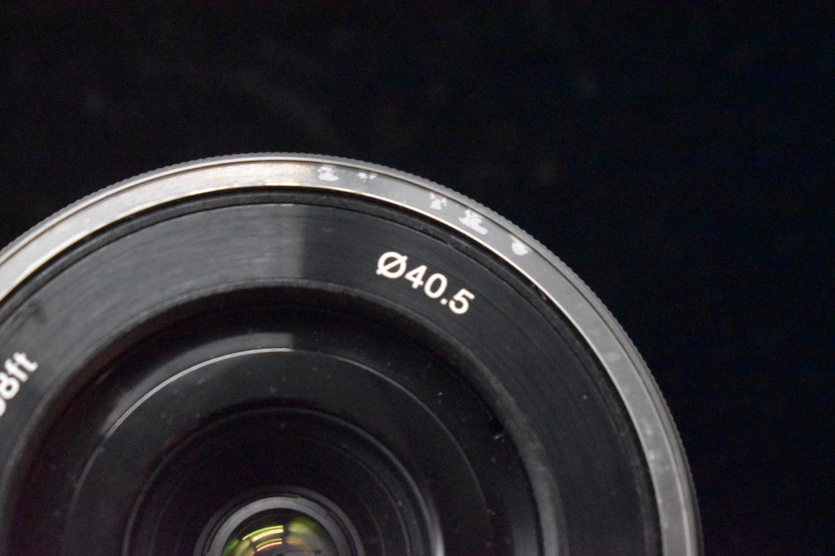 [US Duty Paid] Sony alpha a6000 Digital Mirrorless Camera with Lens White 8287
